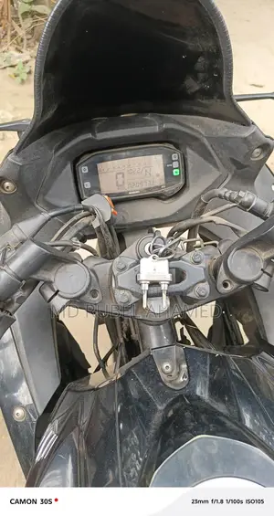 Suzuki Gixxer SF . 2020