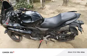Suzuki Gixxer SF . 2020