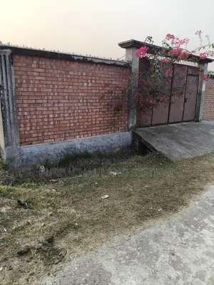 Sector: 17, Lake Drive Road, East-facing 10 Katha plot for sale in Purbachal.