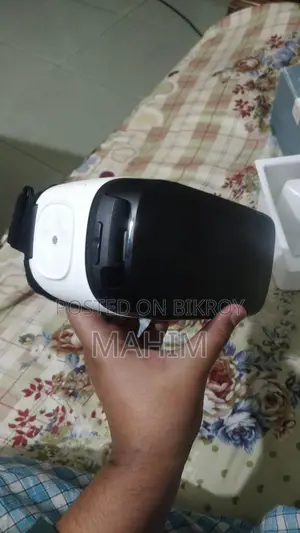 Samsung Gear VR Headset (Note 5, S6, and S7 Variants)