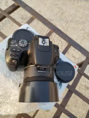 200D + 50mm STM lens full fresh like new with box