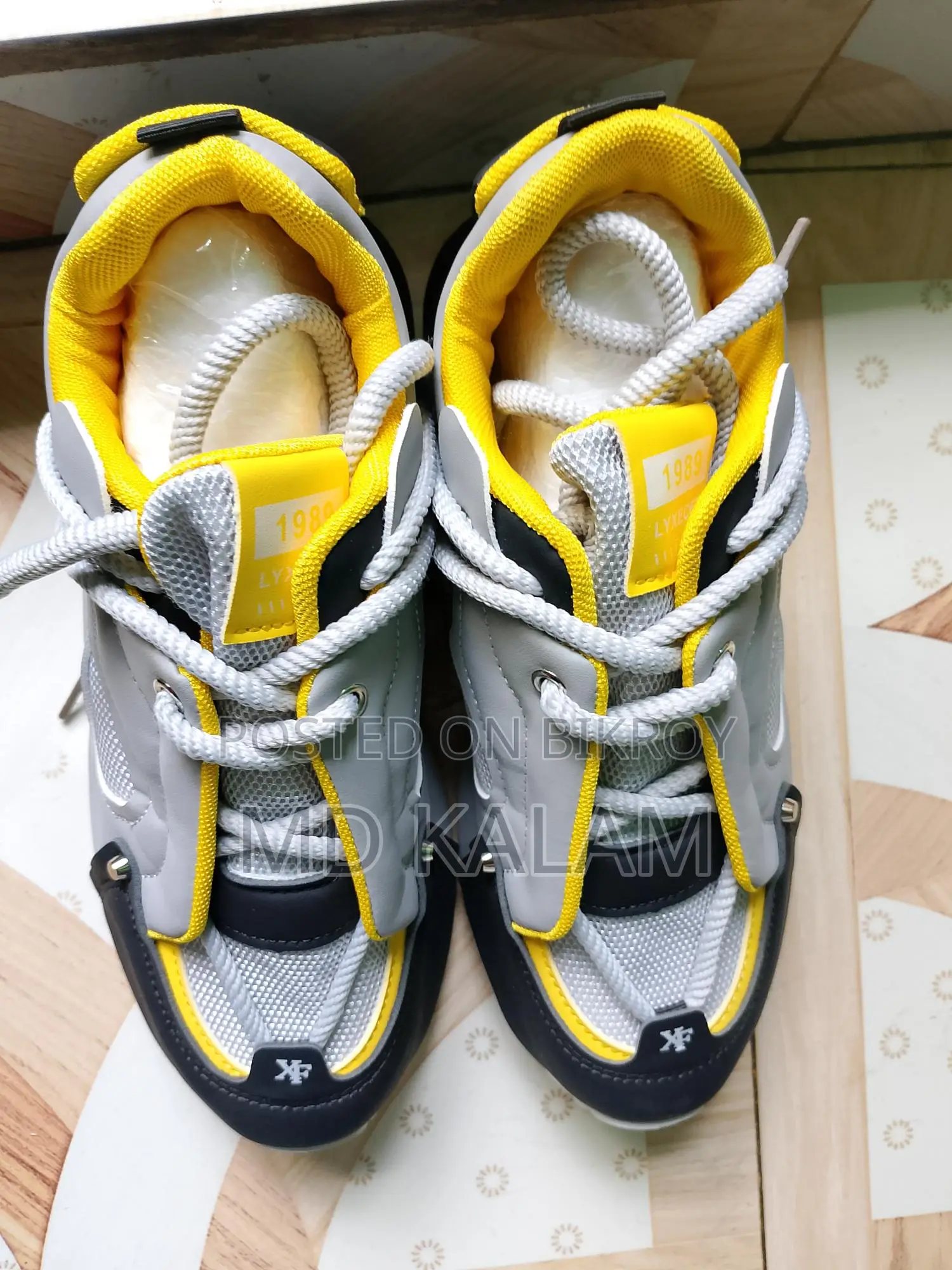 Shoes China, very good, absolutely new