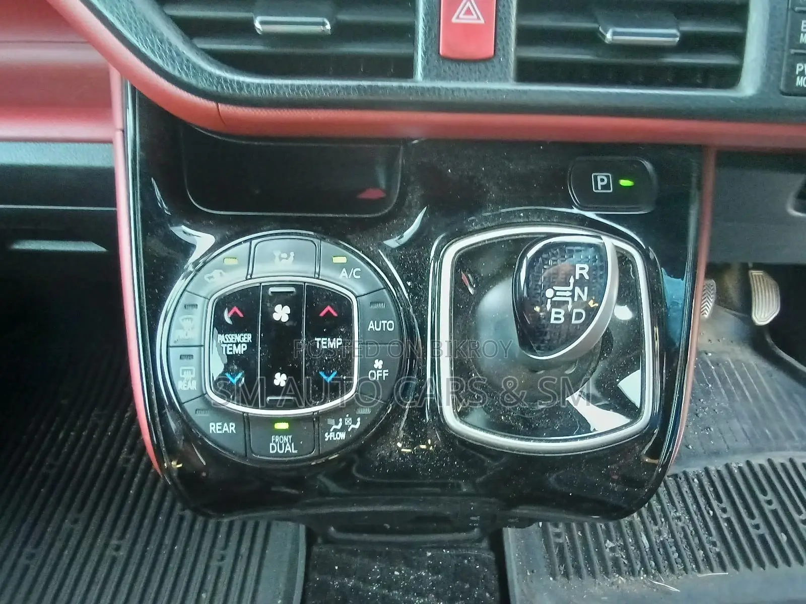 Toyota Voxy Hybrid ZS Kiramiki 2020