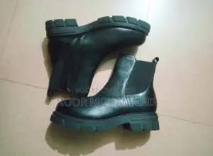 চাঙ্কি বুটস