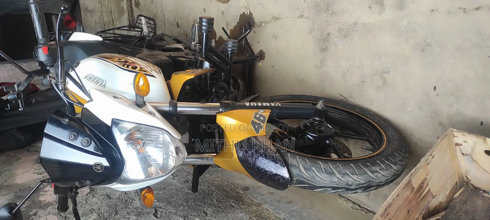 Yamaha FZS 2015