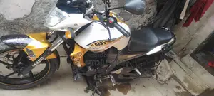 Yamaha FZS 2015