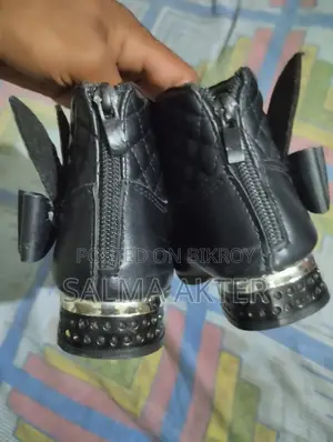 Ladies Boot Sale
