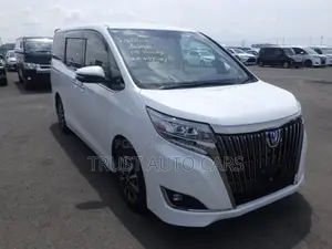 Toyota Esquire GI PREMIUM, 4.5 2020