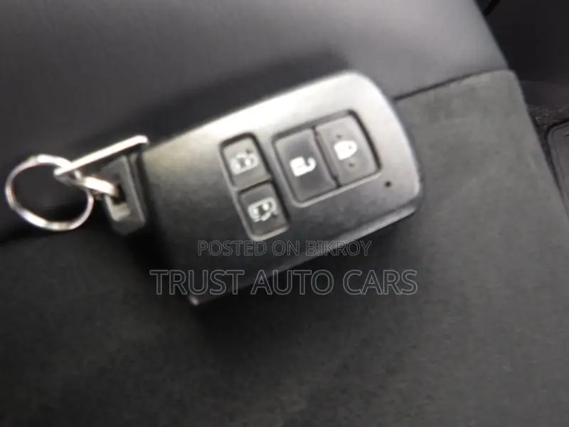 Toyota Esquire GI PREMIUM, 4.5 2020
