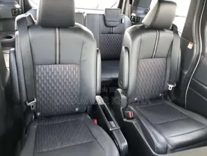 Toyota Noah S-Z Hybrid Pearl 2023