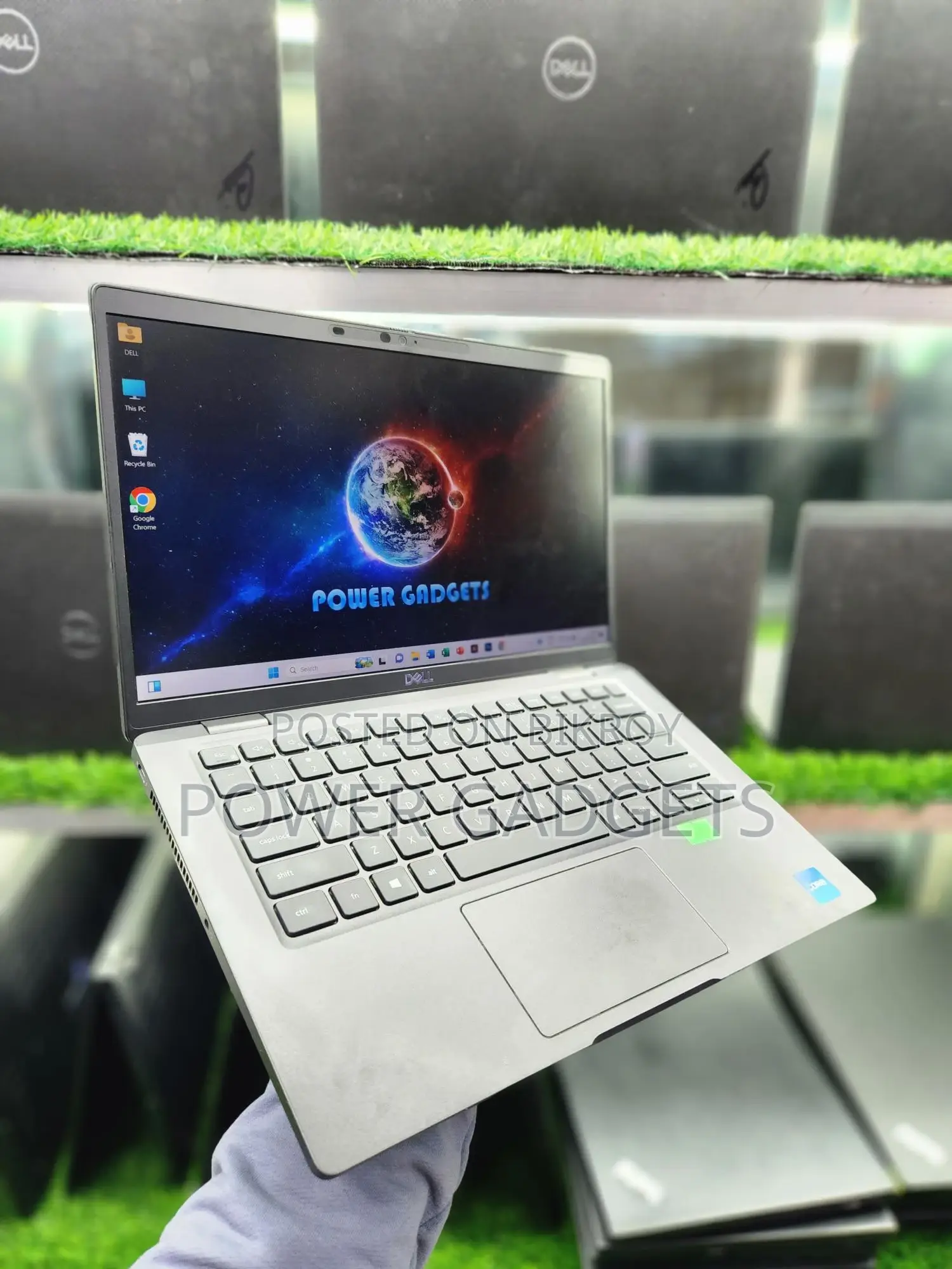 Dell Latitude core i7 11th Gen ( Touch IPS Display )