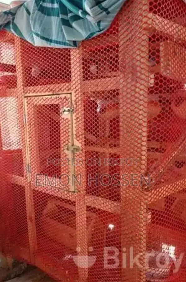 ৩ টা চায়না খাচা ১ বড় প্লাস্টিকের নেটের