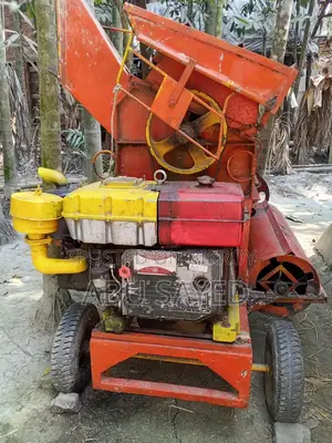 Urgent Sale – Paddy Threshing Machine