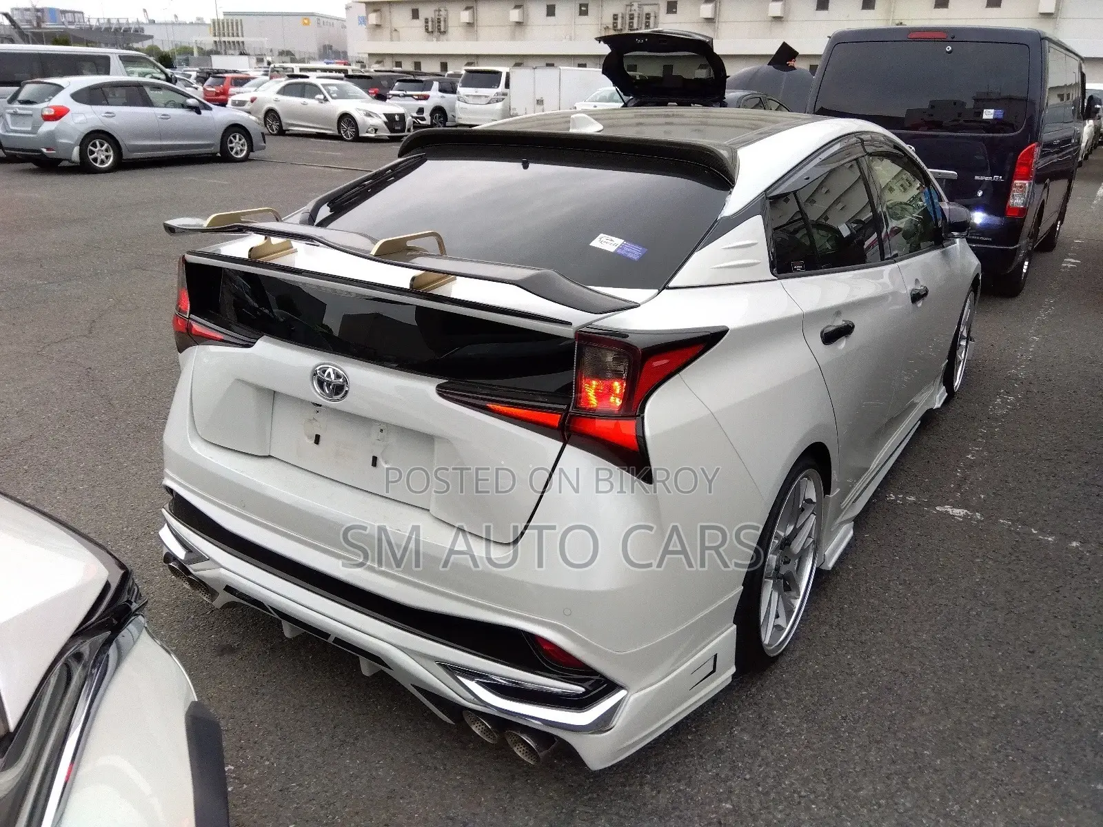 Toyota Prius S Touring Selection 2020
