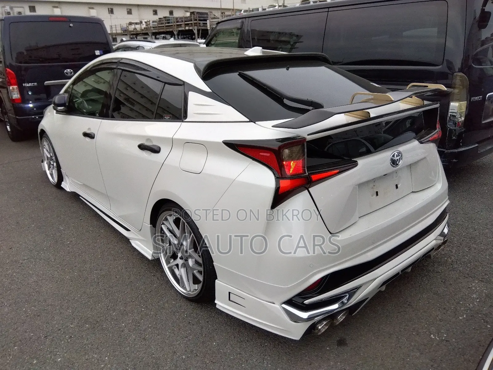 Toyota Prius S Touring Selection 2020