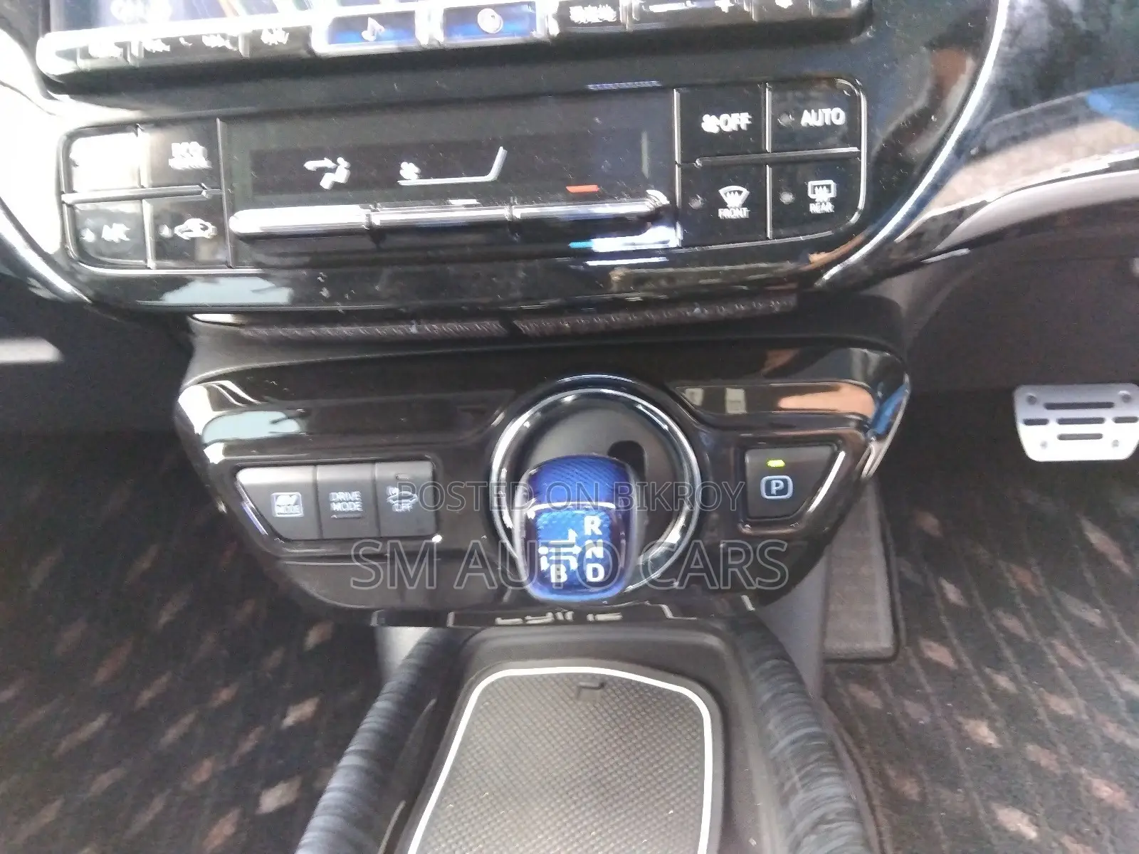 Toyota Prius S Touring Selection 2020