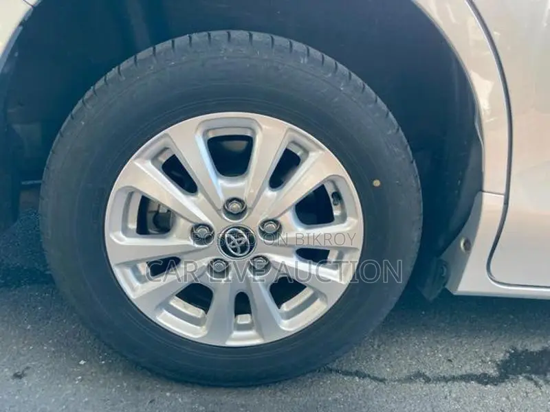 Toyota Noah Hybrid X প্রি-অর্ডার ২০২১