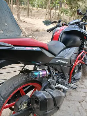 TVS Apache RTR . 2024