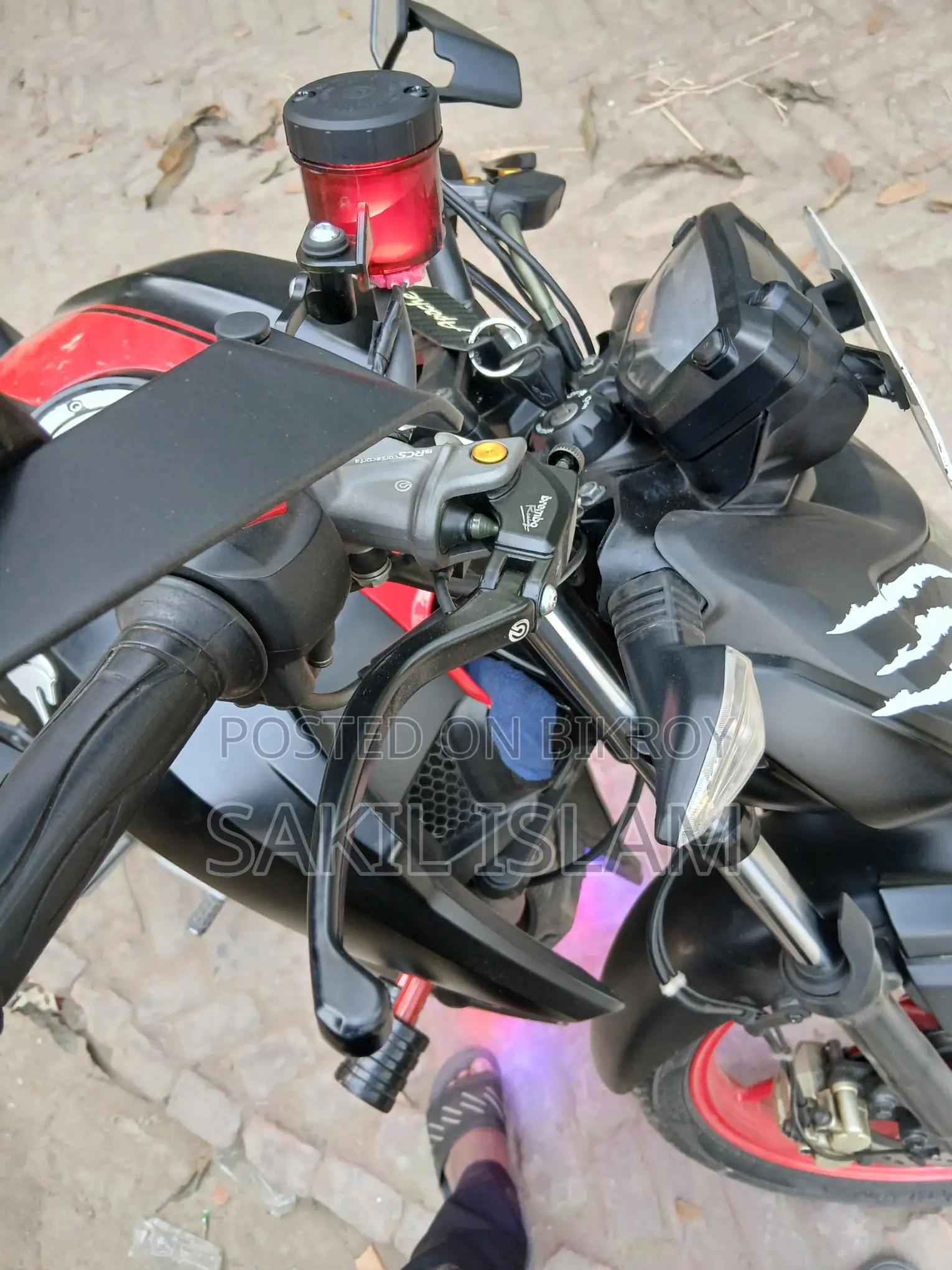 TVS Apache RTR . 2024