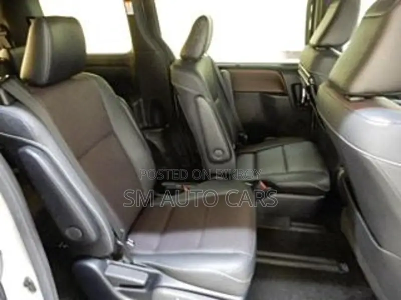 Toyota Esquire Hybrid Gi Pearl 2021