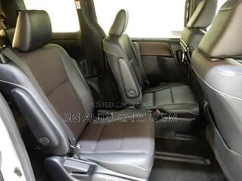 Toyota Esquire Hybrid Gi Pearl 2021
