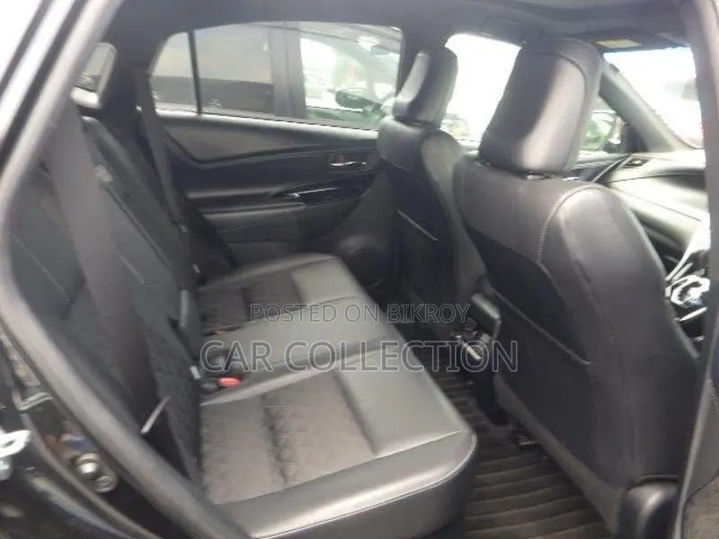 Toyota Harrier Premium 2020