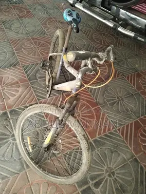 সাইকেল বিক্রি হবে!