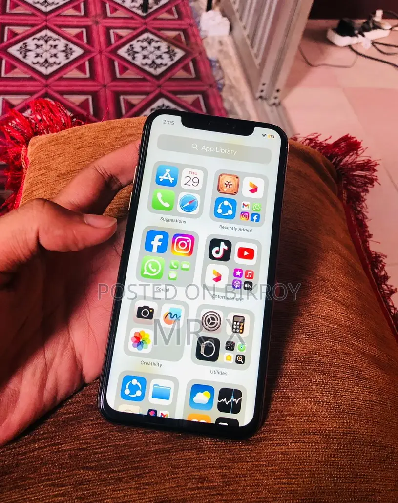 Apple iPhone XS (Used)