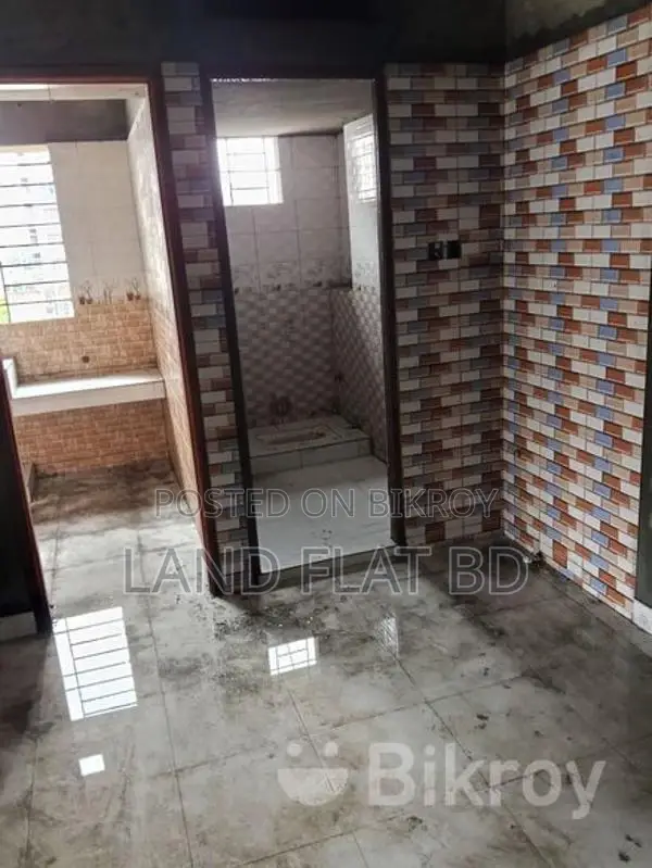 990 SFT Ready Flat at Nobinagar Housing