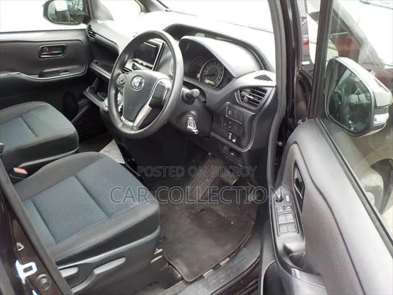 Toyota Noah X Non Hybrid Purple 2021