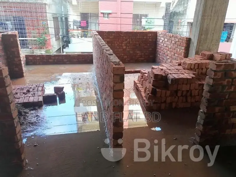 ALMOST READY FLAT FOR SALE 1600 SFT