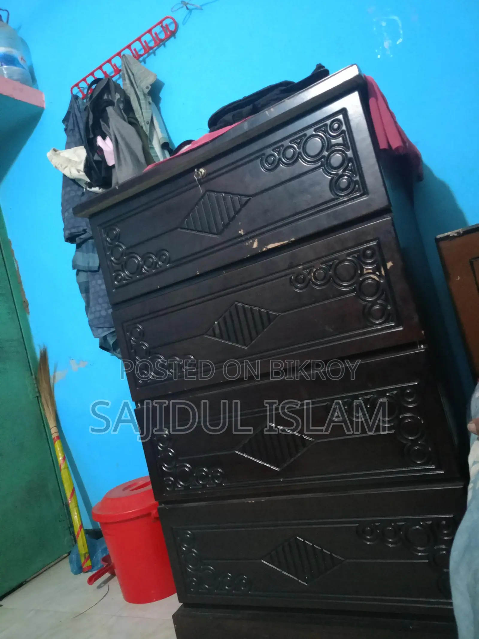 Wardrobe for sell