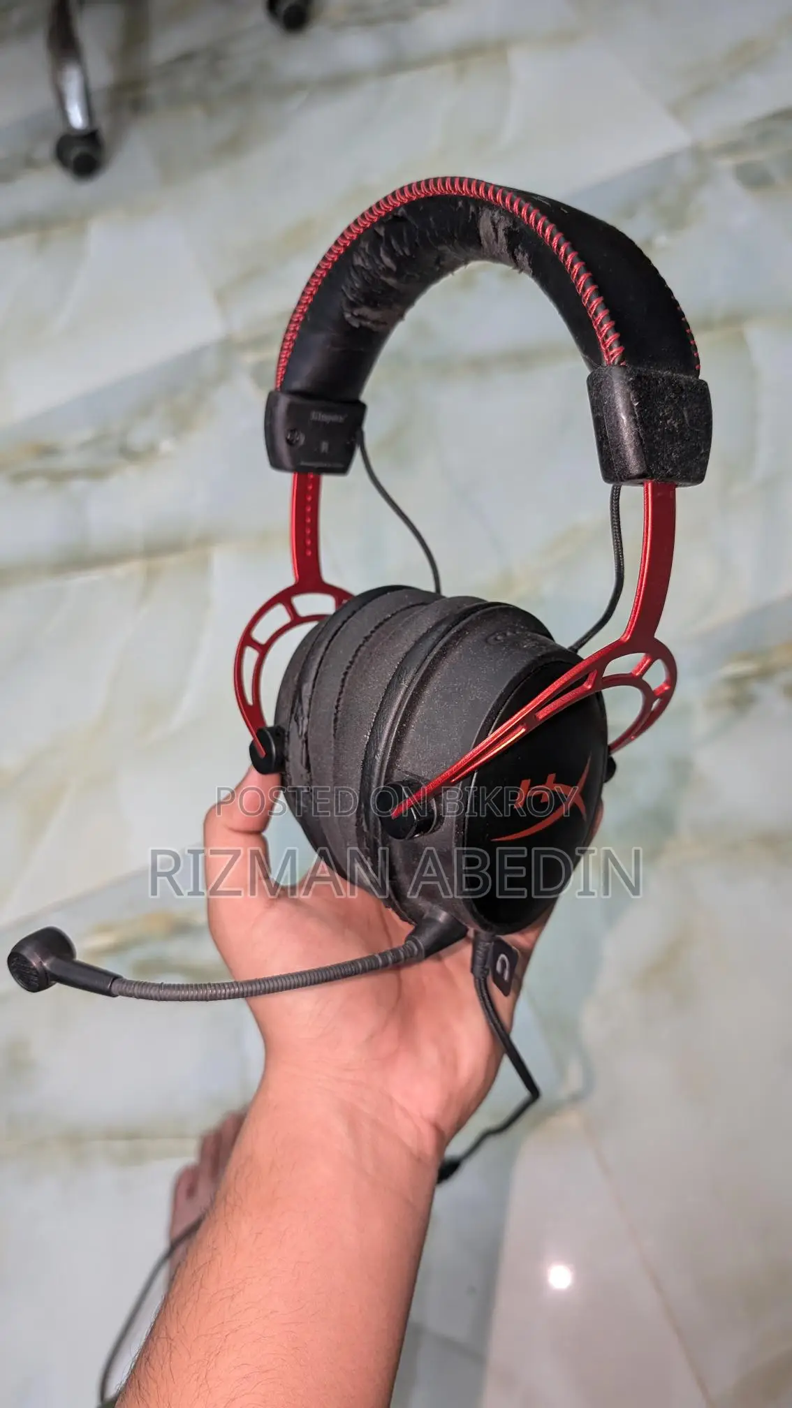 Hyperx Cloud Alpha গেমিং হেডসেট।