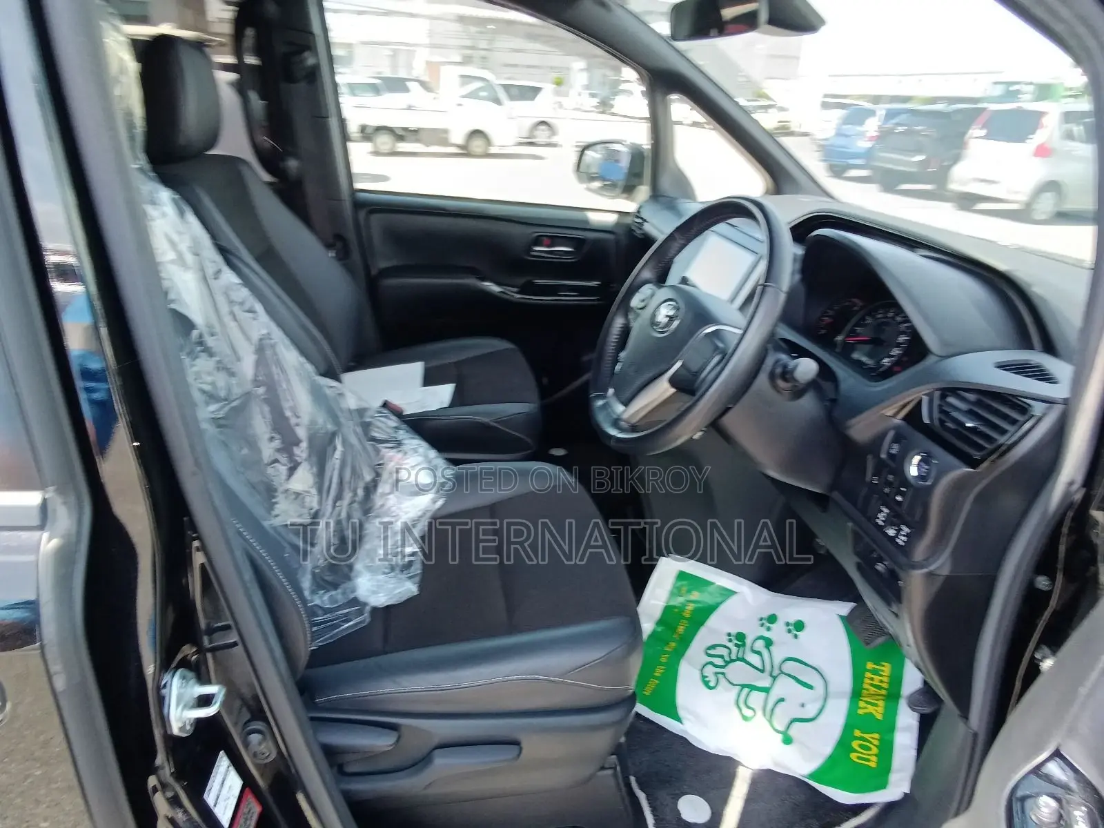 Toyota Noah NON HYBRID 2020