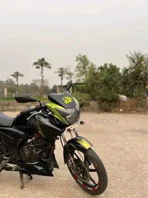 TVS APACHE RTR 150 . 2016