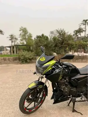 TVS APACHE RTR 150 . 2016