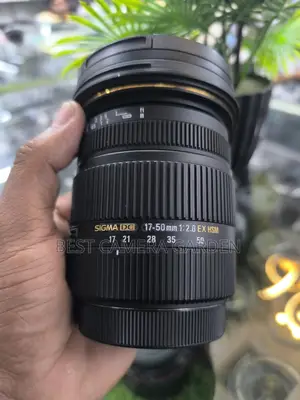Sigma 17-50mm DC