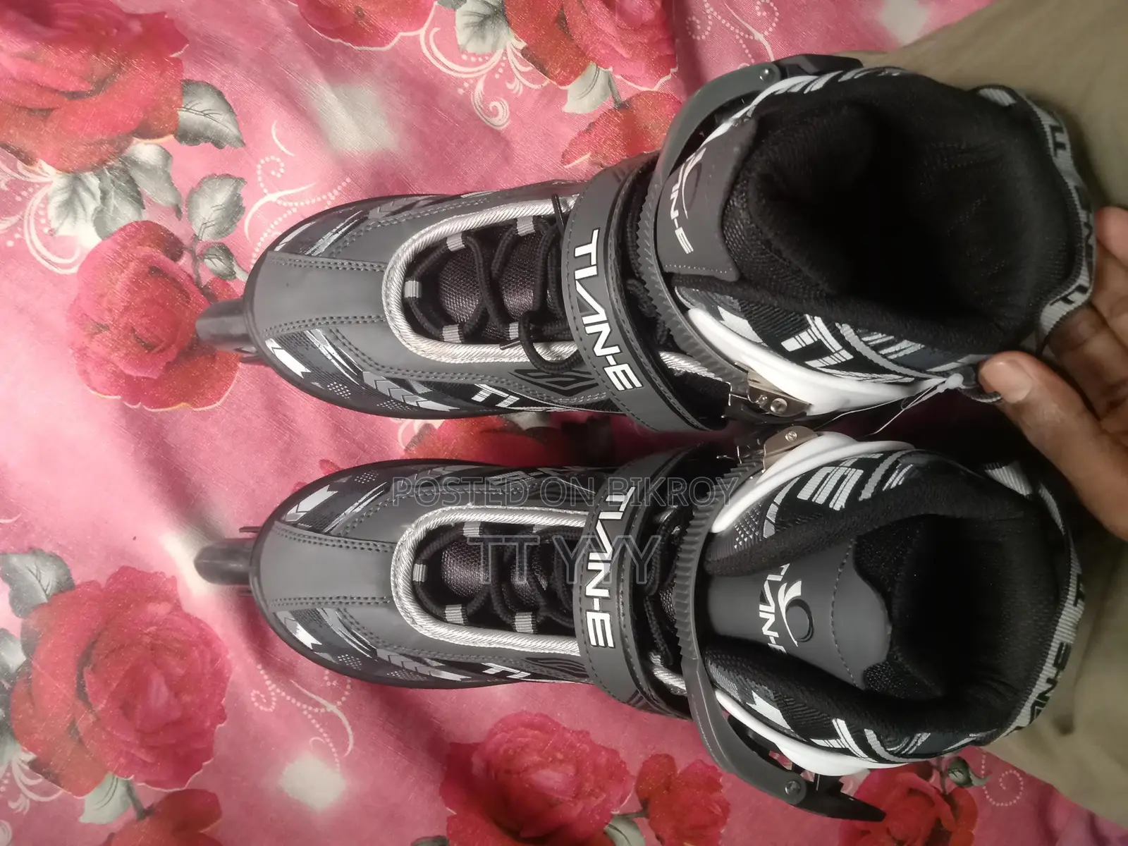 Skating Shoes