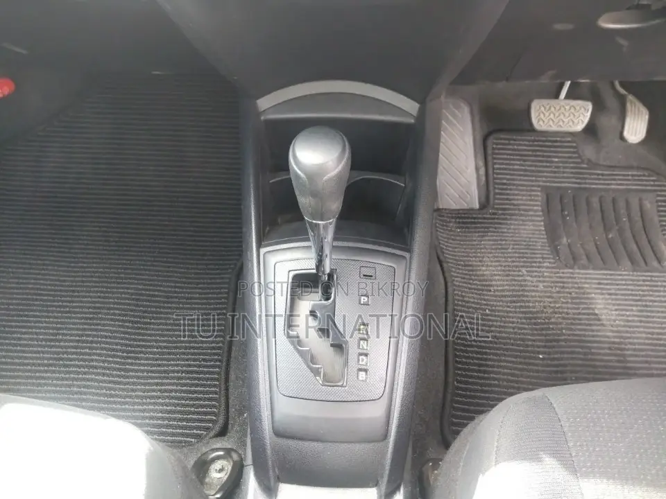 Toyota Axio HYBRID EX PACKAGE 2021