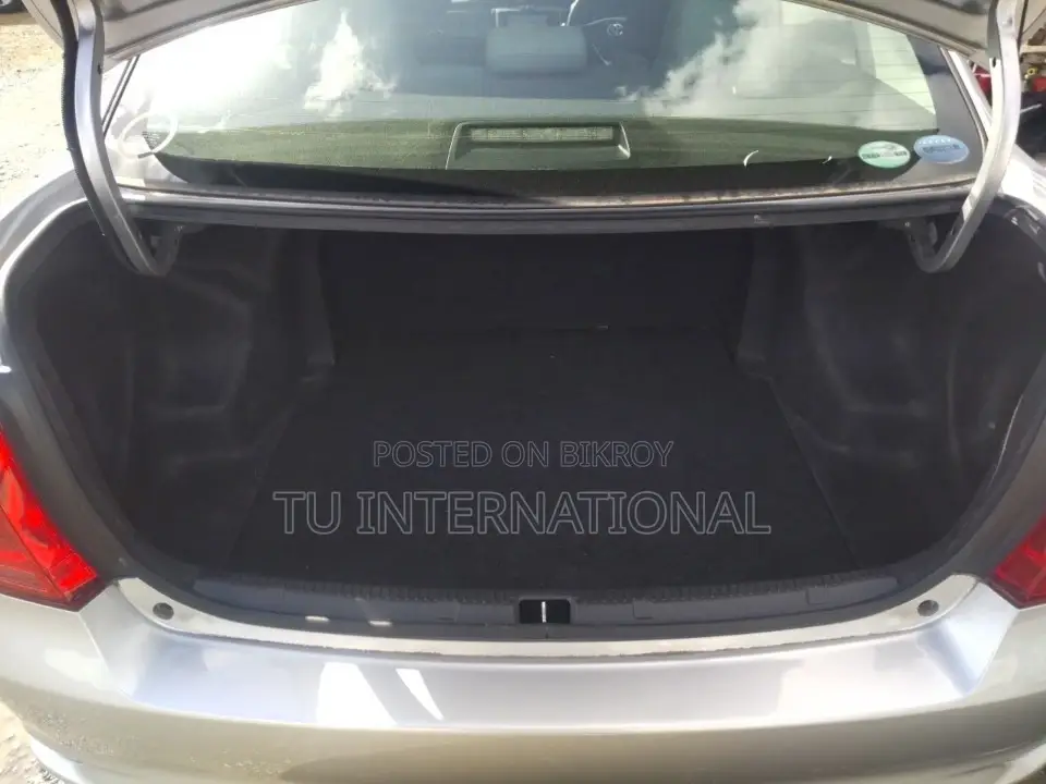 Toyota Axio HYBRID EX PACKAGE 2021