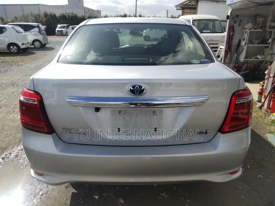 Toyota Axio HYBRID EX PACKAGE 2021
