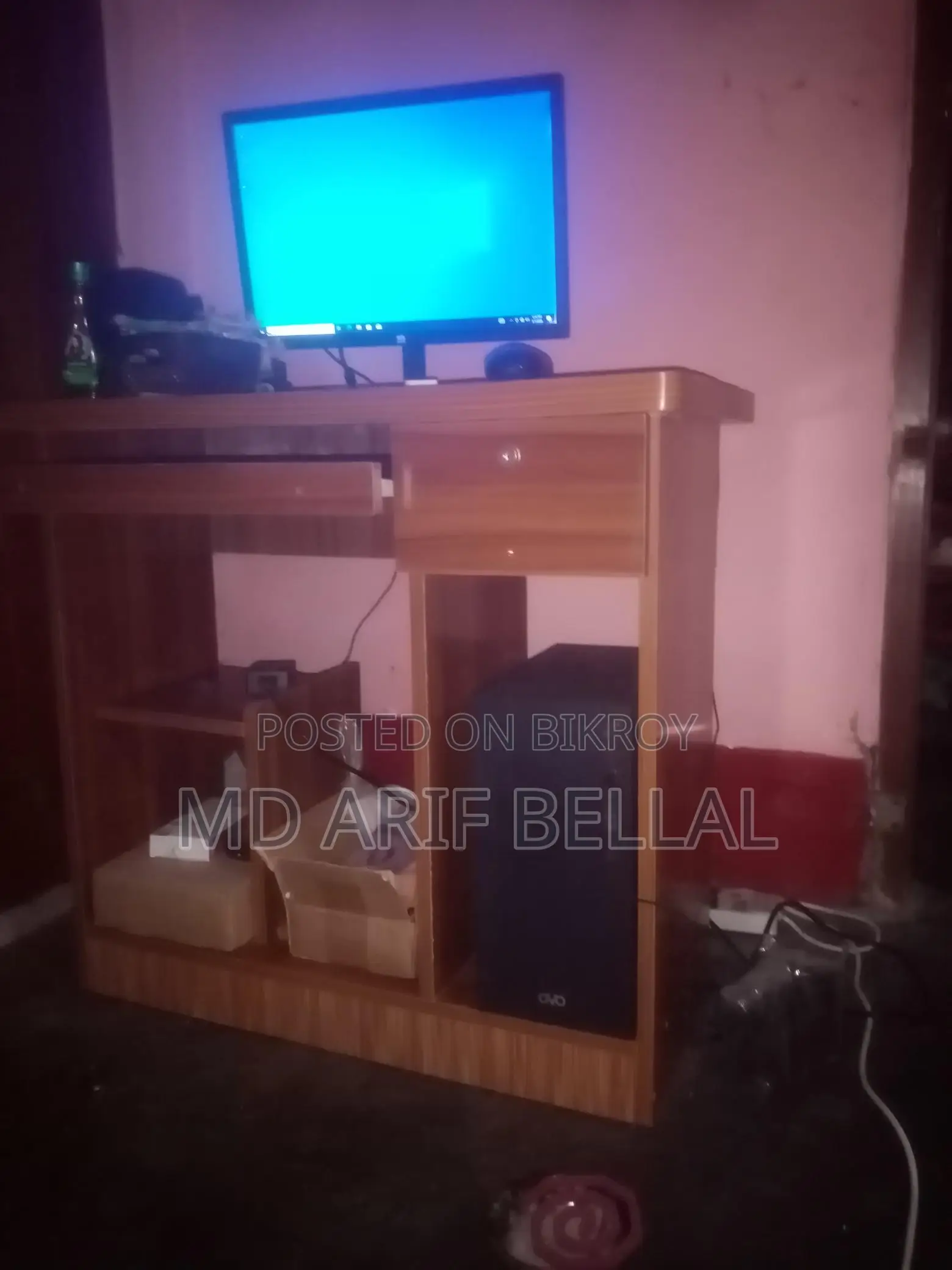 Desktop for sale