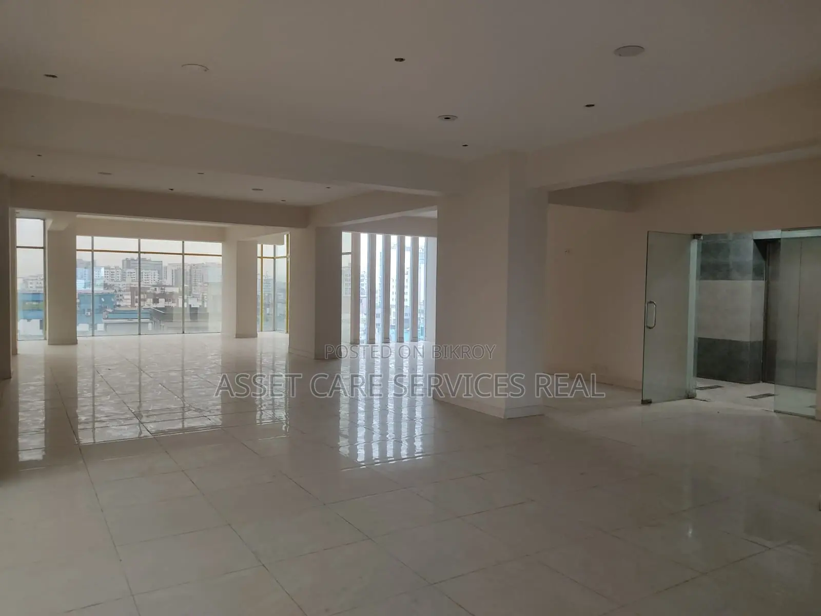 5815 Sqf Commercial Space for Rent @ Gulshan Avenue