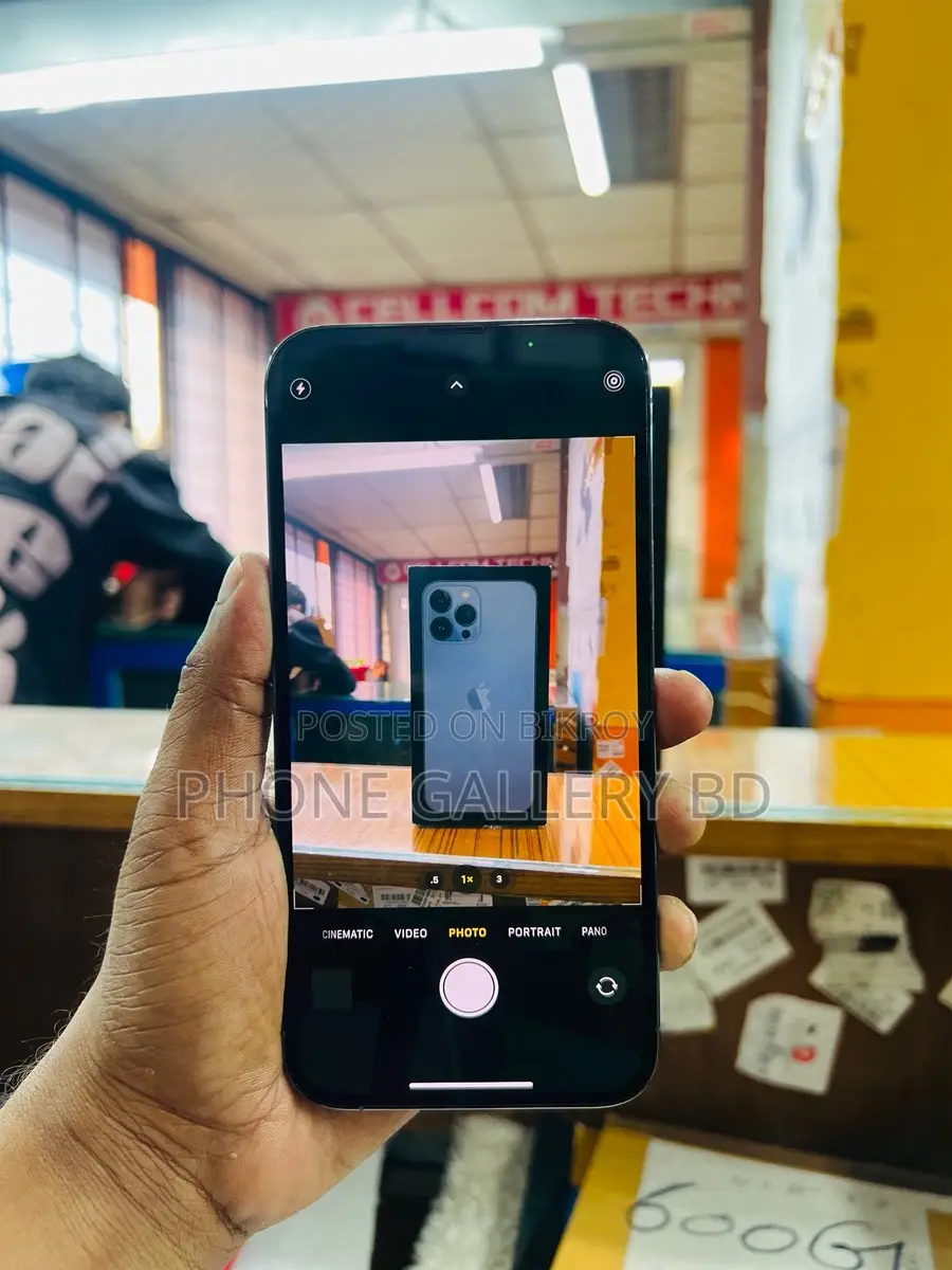 Apple iPhone 13 Pro Max . (Used)