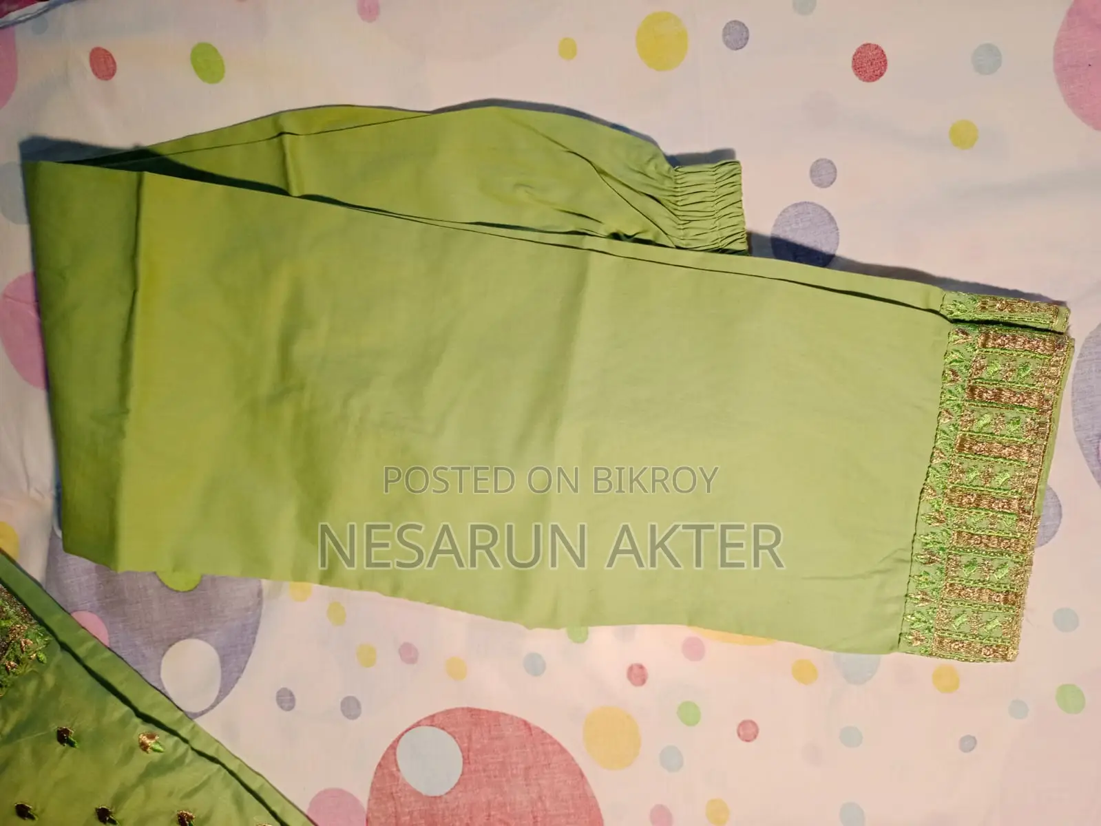 গর্জিয়াস ওরগ্যান্জা (Organza) করা সালোয়ার কামিজ ও ওরনা (একদম নতুন)