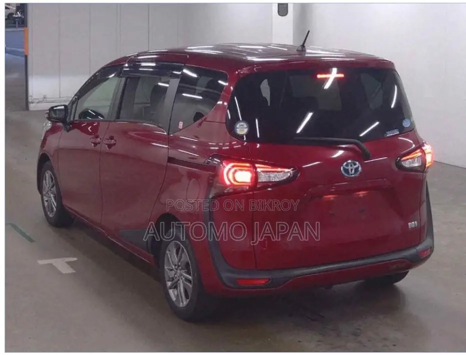 Toyota Sienta G Kero 2020