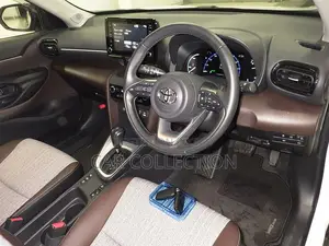 Toyota Yaris Cross Z Leather Hybrid Red 2021