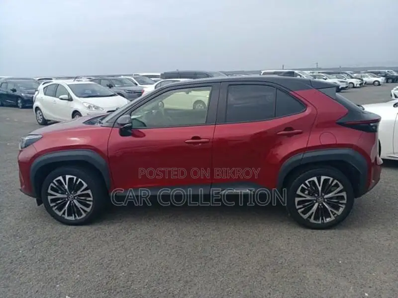 Toyota Yaris Cross Z Leather Hybrid Red 2021