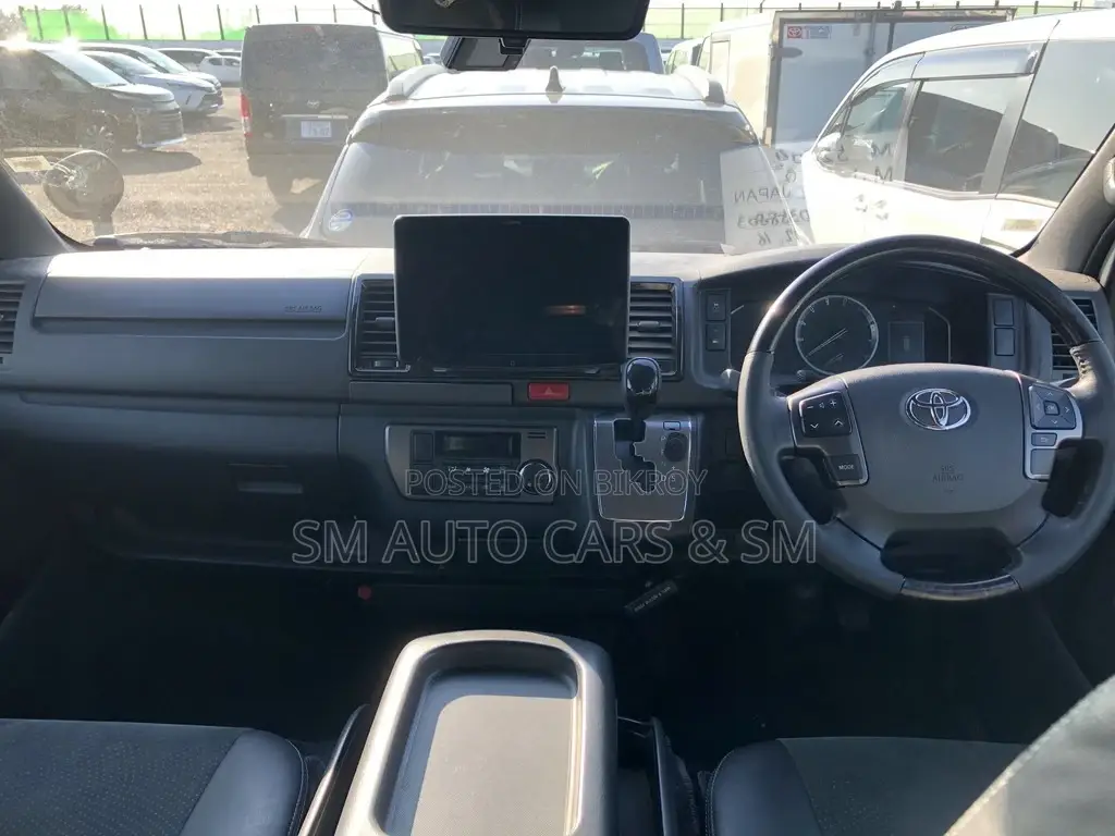 Toyota Hiace Super GL Dark Prime2 2022