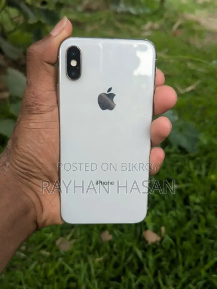 Apple iPhone X 64 GB (Used)